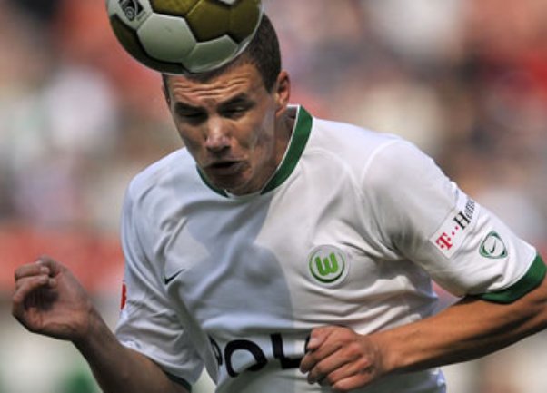 dzeko1000