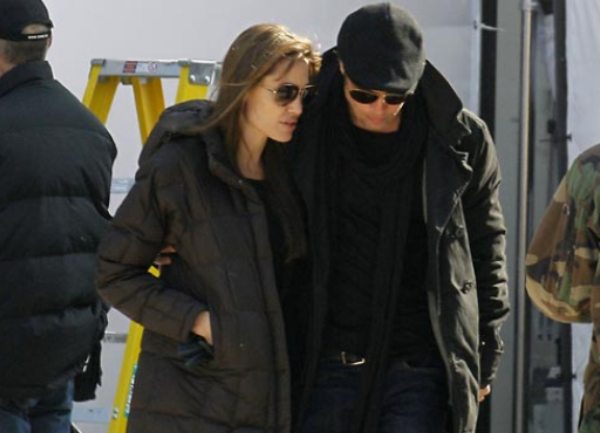Angelina i Brad u Budimpešti-naslovna