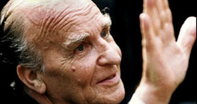 Između istoka i zapada: Kakav islam je zagovarao Alija Izetbegović i zašto ga je nazivao 'srednjim putem'?