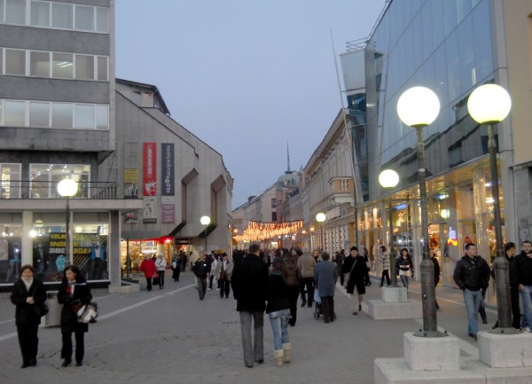 Banjaluka okićena za Novu godinu / foto: BLIN 