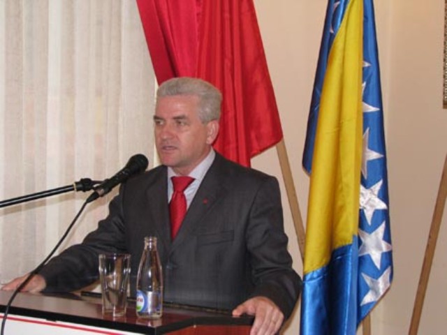 Esad Atić