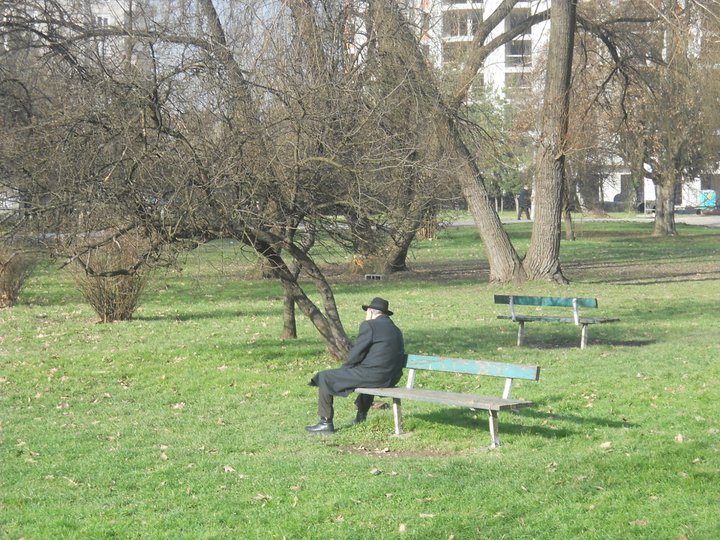 Sunčanje u parku zimi