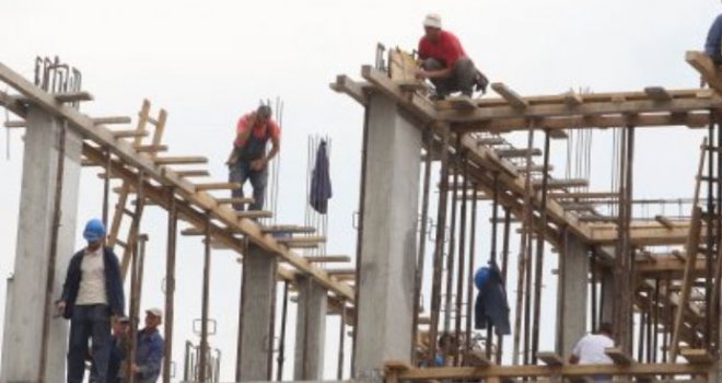 U Banjaluci povrijeđena tri radnika prilikom urušavanja betonske ploče