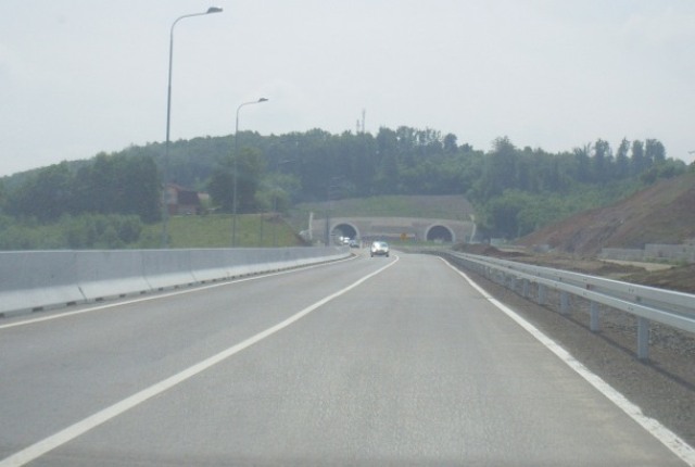 Prva dionica autoputa Banjaluka-Gradiška/FOTO:FRONTAL