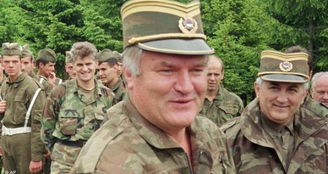 Eksplozivni detalji o bijegu Ratka Mladića: Ko ga je čuvao i gdje se skrivao 14 godina