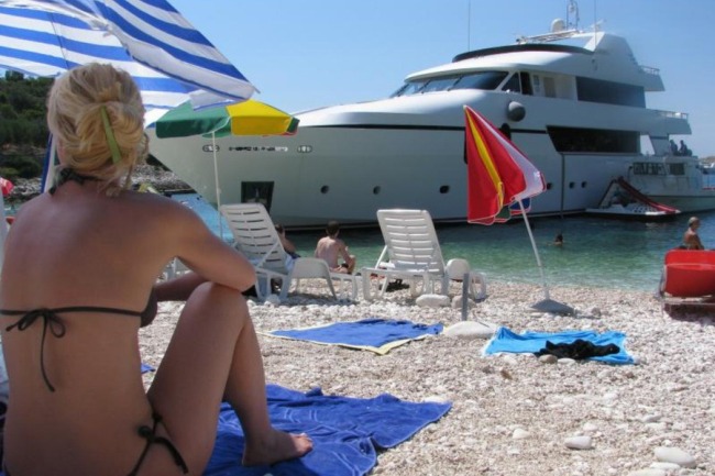 jahta Hvar