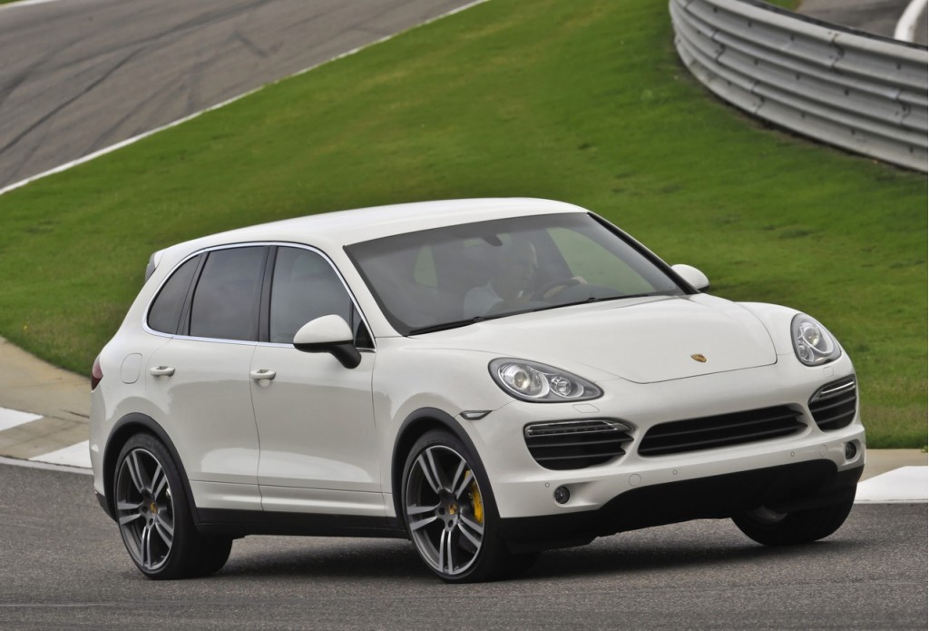 PORSCHE CAYENNE