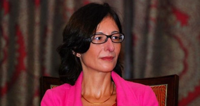 Iz Udruženja bh. novinara protest i snažna podrška jučer uhapšenoj Florence Hartmann