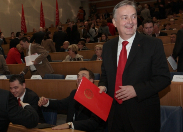 Zlatko Lagumdžija na kongresu SDP-a/ foto: DEPO PORTAL Zlatko Lagumdžija na kongresu SDP-a/ foto: DEPO PORTAL