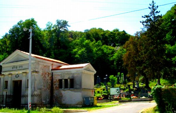 Jevrejsko groblje u Karlovcu; foto: Wikidot.com