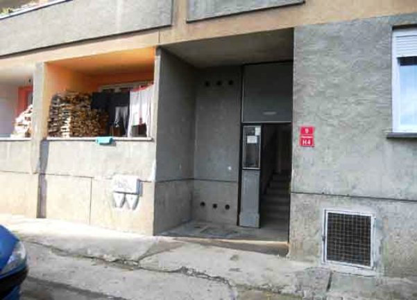 Ulaz u kojem živi Šeherzad Šarić 
