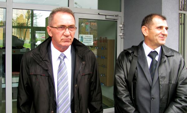 Branislav Dukić (lijevo) i Boro Medić ispred zgrade Tužilaštva BiH; foto: SRNA