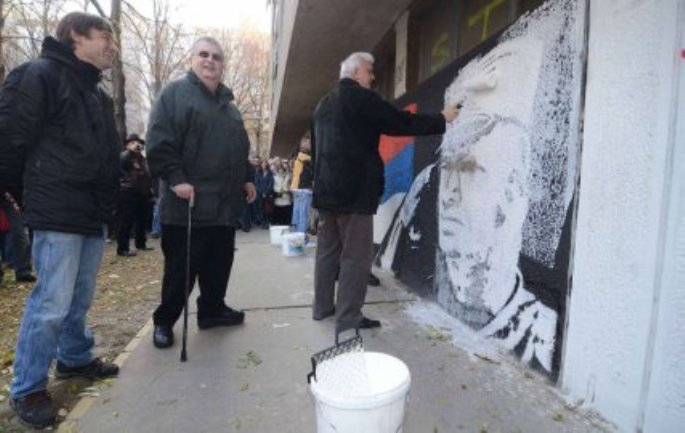 Prekrečili grafite