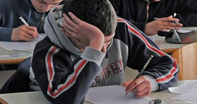 Lakše je (s)lagati nego priznati grešku: Šta znači ministrova izjava - 'sada i radnička djeca mogu da upišu gimnaziju'?!