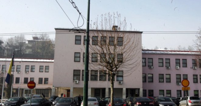 Na hitnoj telefonskoj sjednici smijenjeni direktor i izvršni direktori BH pošta