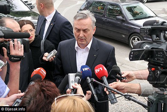 Zlatko lagumdžija dolazi na sastanak šestorke u Mostaru/ Foto: Bljesak.info