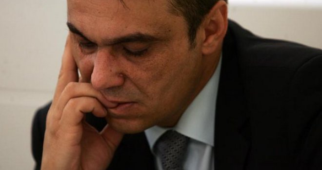 Ahmetović: 'Domovina' je formirana zbog države, a ne da bi bila većina Miloradu Dodiku