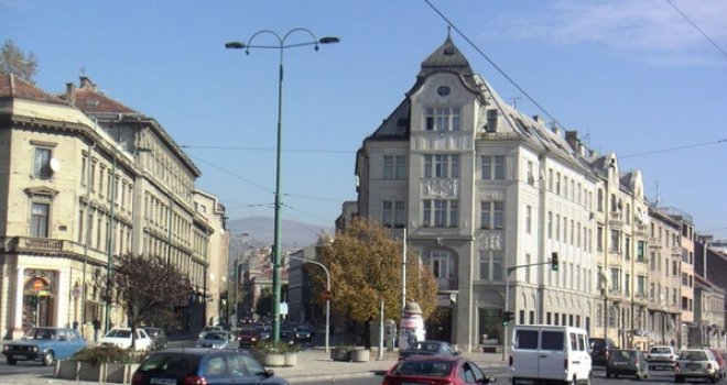 Opet rešetanje u centru Sarajeva: Masovna tuča i pucnjava na Marijin Dvoru
