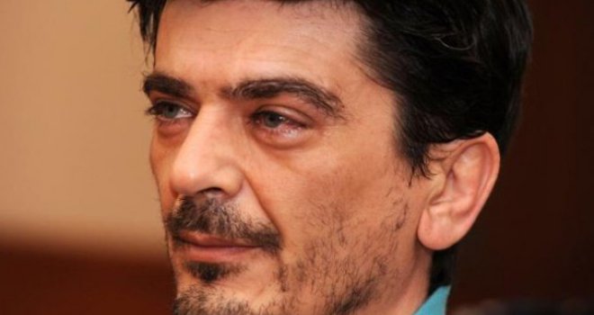 Dragan Paravinja progutao tri žileta, hitno prebačen u bolnicu