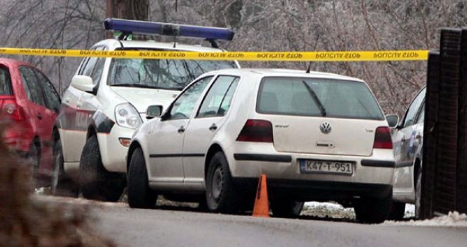 Kamenom vam razbiju auto, pa traže 'odštetu': Uhapšen dvojac koji je na prevaru iznuđivao novac