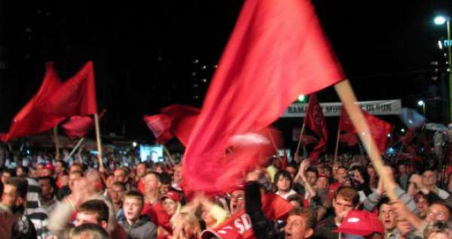 SDP: Najavljana rezolucija SNSD-a direktna je prijetnja miru i stabilnosti u BiH