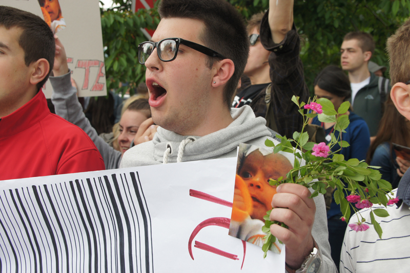 Protesti ispred Parlamenta BiH zbog JMB-a/ Foto: DEPO PORTAL