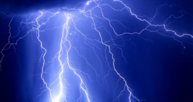 Poslijepodne nas čeka haos, pripremite se: Ovim dijelovima BiH prijete superćelijske oluje
