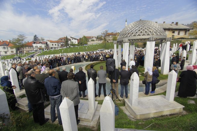Obilježena 10. godišnjica smrti Alije Izetbegovića/ Foto: Anadolija