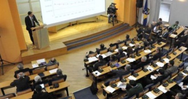 Skupština KS: Naloženo svim osnovnim školama prihvatanje ljekarskih uvjerenja od privatnih zdravstvenih ustanova