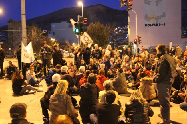 Plenum građana Mostara na raskrsnici kod Španskog trga