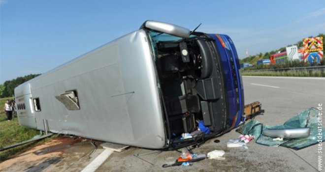 U sudaru dva autobusa u blizini ljetovališta poginulo 33 ljudi