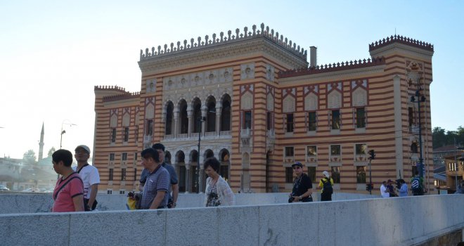 Vijećnica od sutra otvorena za građane i turiste Sarajeva