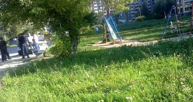 Muškarac se objesio o dječiji tobogan na Vojničkom Polju