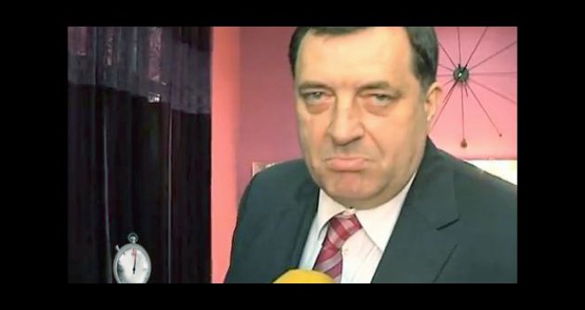 Sve što imam, zaradio sam vrijedno radeći. Nekima je to smiješno, a ja smatram da treba da se radi i da se ima!