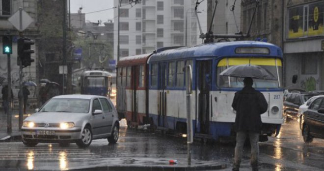 Uhapšeni nasilnici koji su u tramvaju povrijedili četiri putnika