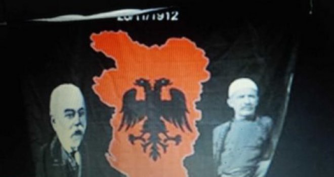 Evo šta je tačno bilo na zastavi koja je izazvala tuču između Srba i Albanaca