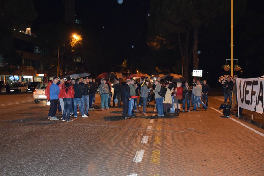 tirana-protesti-uefa1