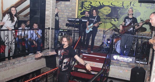 Klub 'Bacchus' pojašnjava za javnost: Nismo mi neka narodnjačka birtija i kafana, tuča se desila na parkingu, a ne u klubu!