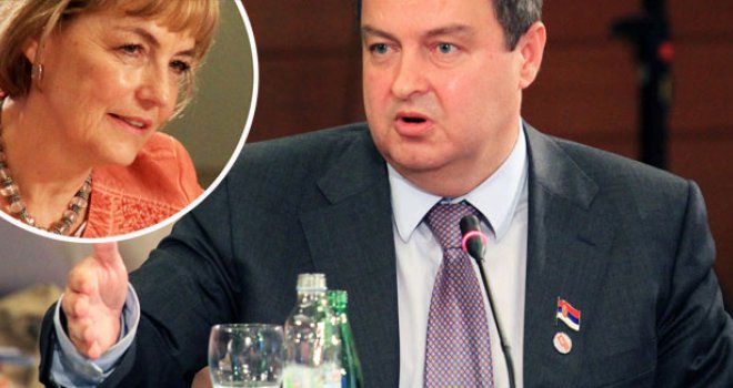 Dačić pjevao O sole mio i pokušavao zavesti Vesnu Pusić