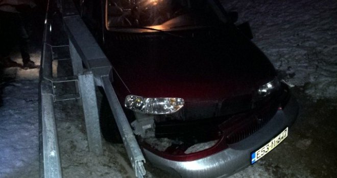 Sarajevo: Troje povrijeđenih u saobraćajnoj nesreći u Lepenici