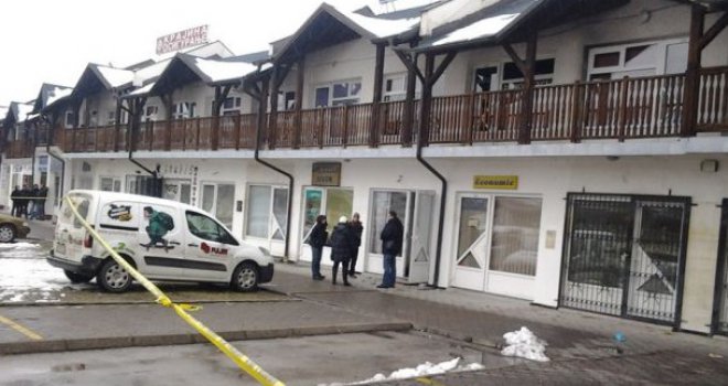 Svjedok: 'Pokušao sam pomoći, ali Muhamed je Zoricu priljubio uz sebe, uveo u kancelariju i aktivirao bombu'
