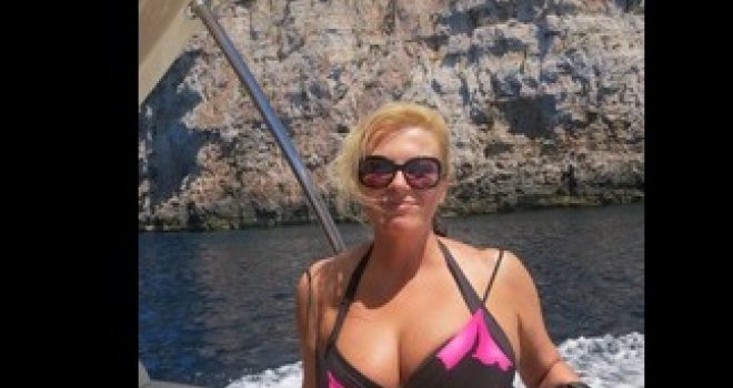 Pojavila se još jedna fotografija zanosne Kolinde u kupaćem