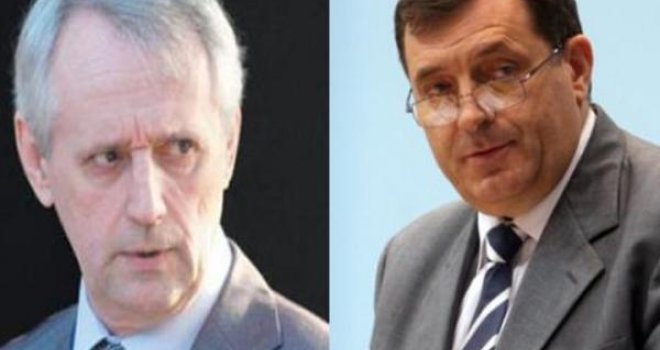 Kuha se u SNSD-u: Vasić i Radojičić Dodiku poručili da ide sa čela partije!