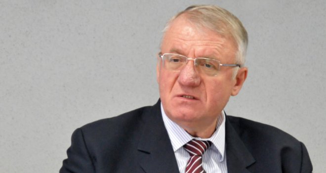 Tribunal naložio: Vojislav Šešelj se vraća u Hag