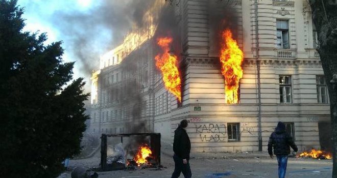 Policija širom BiH na nogama: Danas novi protesti, strahuje se od eskalacije nasilja