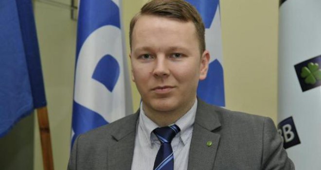 Ne svađaju se Bošnjaci, nego 600.000 nezaposlenih i milion siromašnih protiv 150.000 SDA-ovih zaposlenih rođaka!