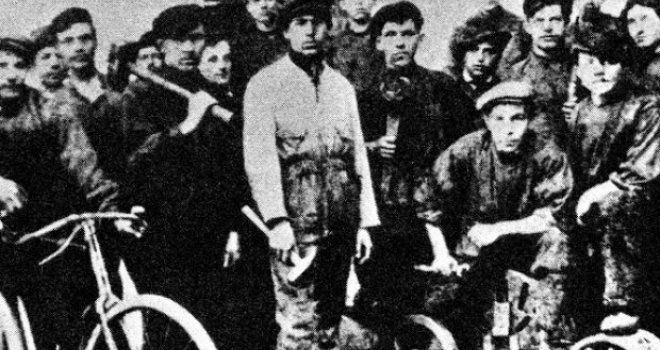 Pažljivo pogledajte: Ovo je prva fotografija Josipa Broza Tita! Da li ga prepoznajete?