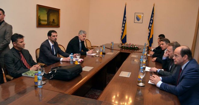 Opet ništa od Vlade FBiH: Prekinuti pregovori SDA, HDZ-a i DF-a, o podjeli resora ponovo u nedjelju