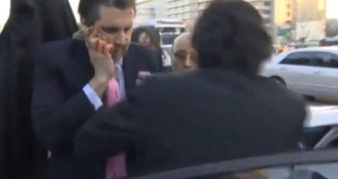 Krvavi napad britvom: Pomahnitali Kim isjekao lice ambasadora SAD-a u Južnoj Koreji