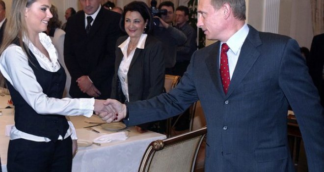 Alina Kabajeva rodila Putinu četvrtu kćerku?!